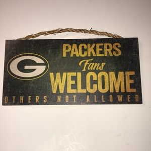 NWT NFL Packers Distressed Plaque